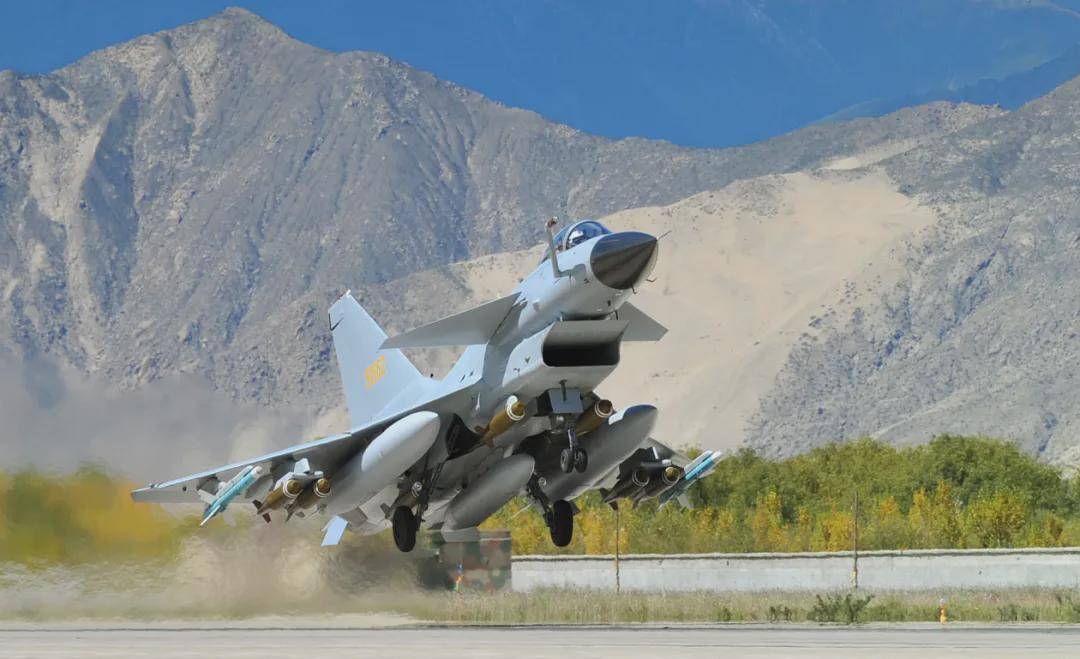 皇冠信用網在线开户_首度公开皇冠信用網在线开户！歼-9开创先河