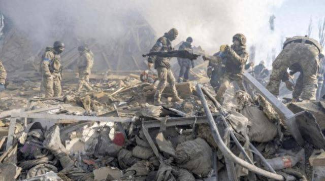 世界杯皇冠信用网代理_要停战了？泽连斯基火速发表全国讲话世界杯皇冠信用网代理，乌克兰来到了最艰难的一天！